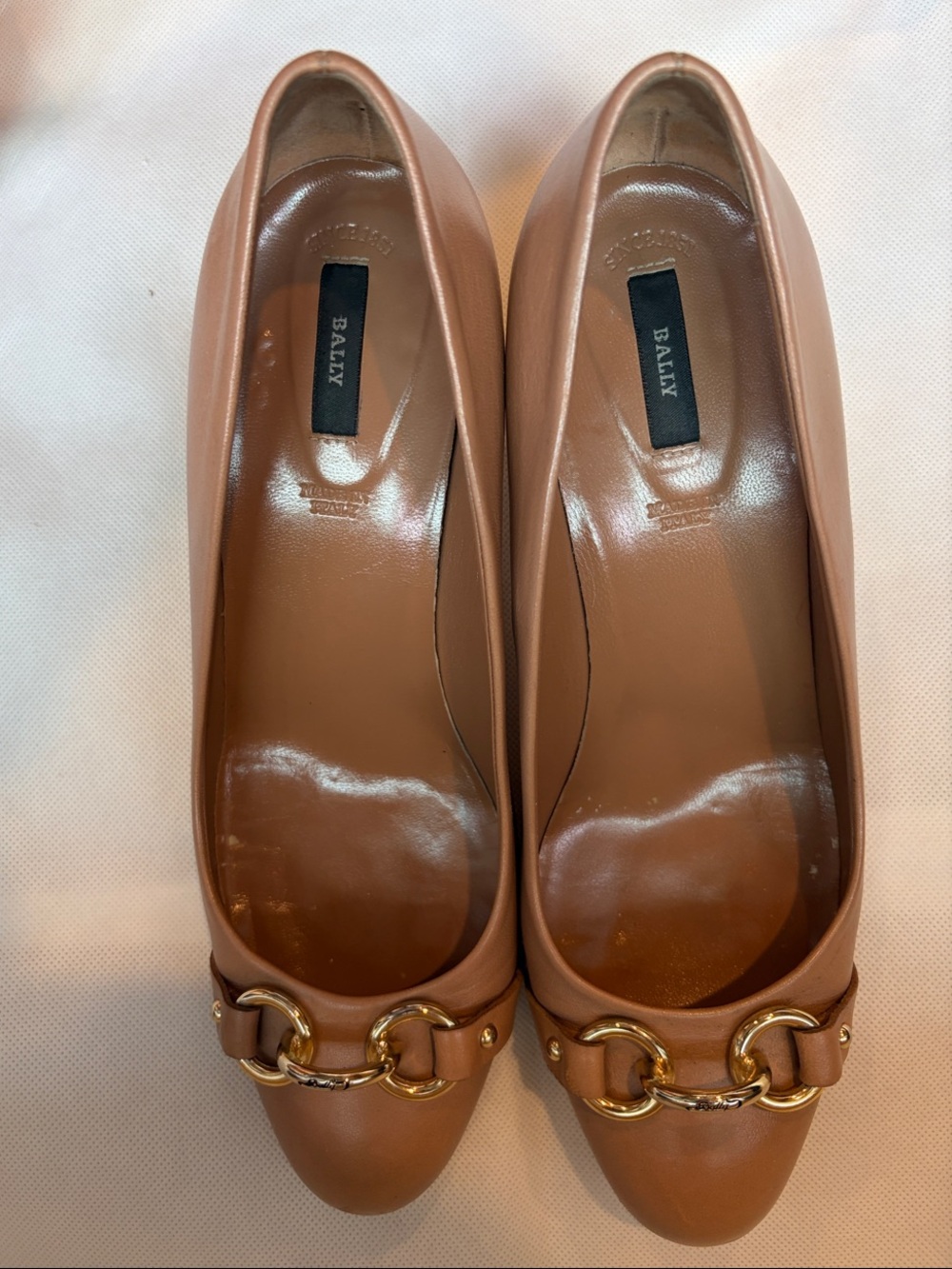 Bally Blush Tan Leather Chain-Accent Flats